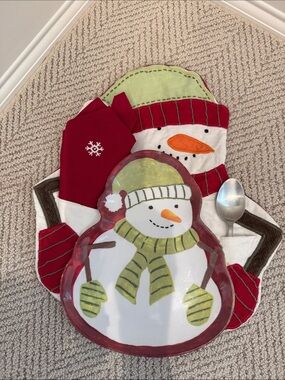 Pottery Barn Kids Meal Time Placemats, Plates, and Napkins - Set of Two